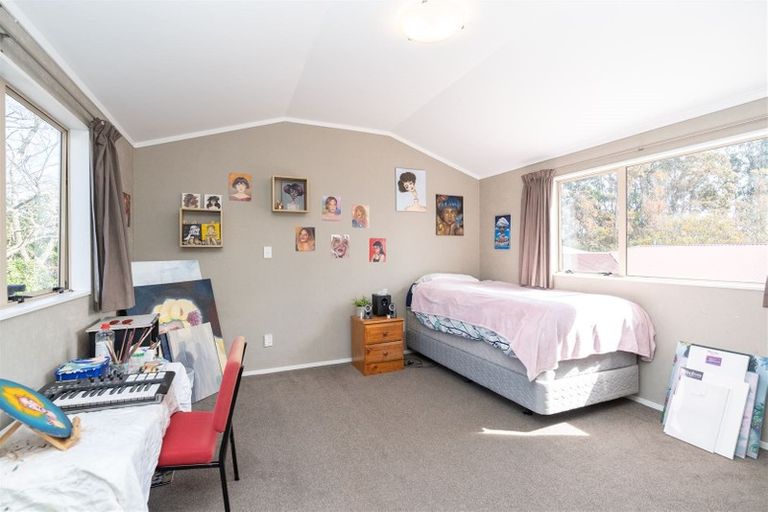 Photo of property in 14 Essendon Court, Glenview, Hamilton, 3206