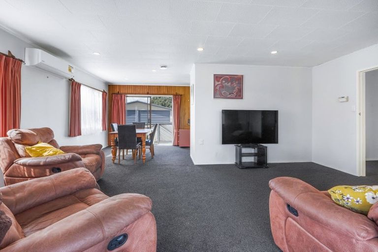 Photo of property in 40 Wairoa Place, Tokoroa, 3420
