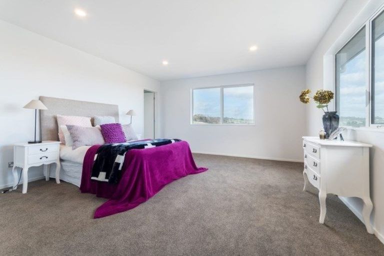 Photo of property in 37 Tinaku Road, Flat Bush, Auckland, 2019
