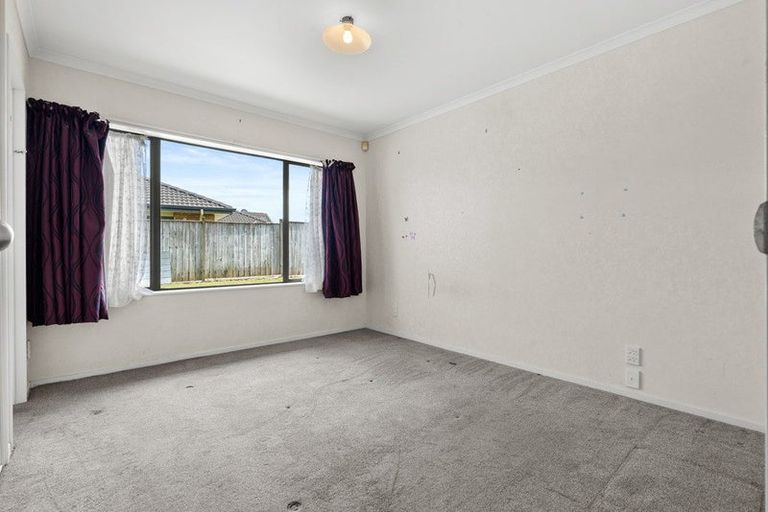 Photo of property in 21 Sandwick Drive, Weymouth, Auckland, 2103