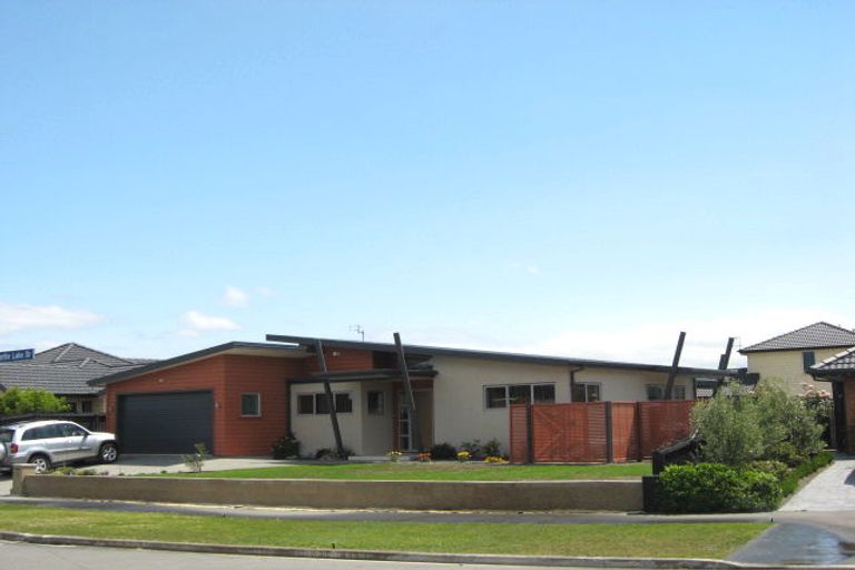 Photo of property in 12 Bottle Lake Drive, Parklands, Christchurch, 8083