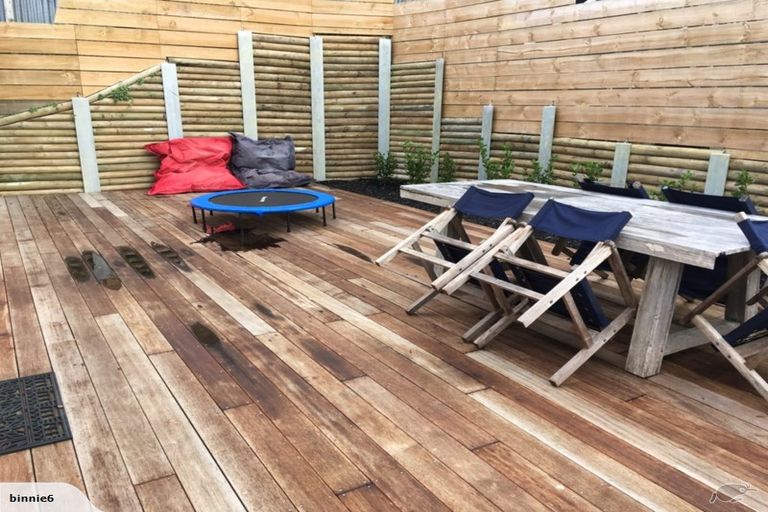 Photo of property in 19b Larchwood Avenue, Westmere, Auckland, 1022