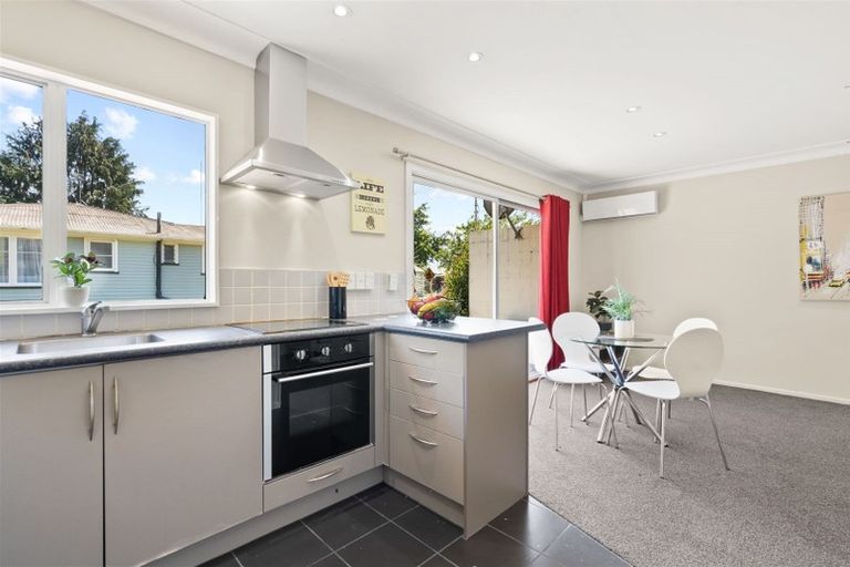 Photo of property in 2/30 Takanini Road, Takanini, 2112