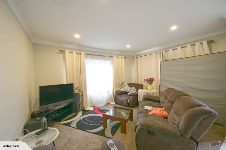 Photo of property in 11 Ballindrait Drive, Flat Bush, Auckland, 2019