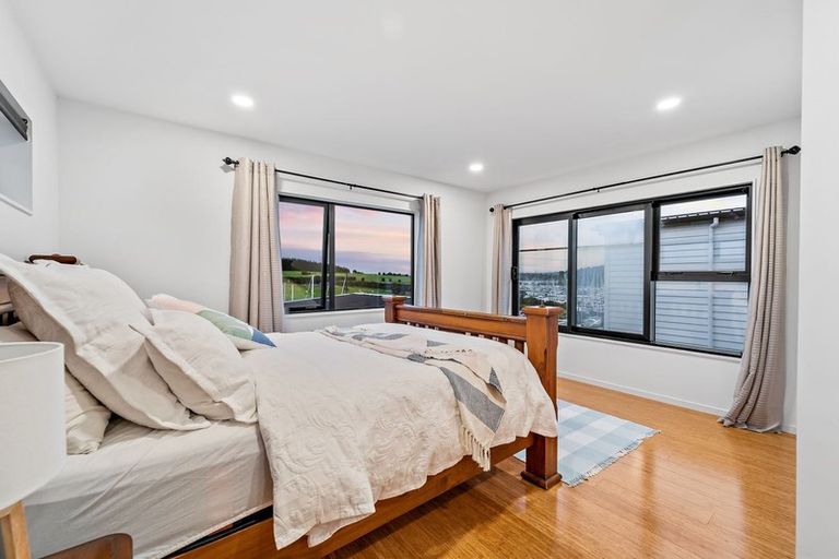 Photo of property in 94 Voyager Drive, Gulf Harbour, Whangaparaoa, 0930