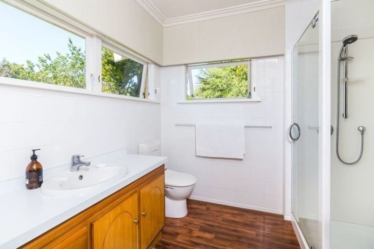 Photo of property in 64 Chesham Avenue, Waipahihi, Taupo, 3330