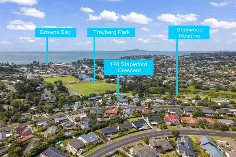 Photo of property in 1/170 Stapleford Crescent, Browns Bay, Auckland, 0630
