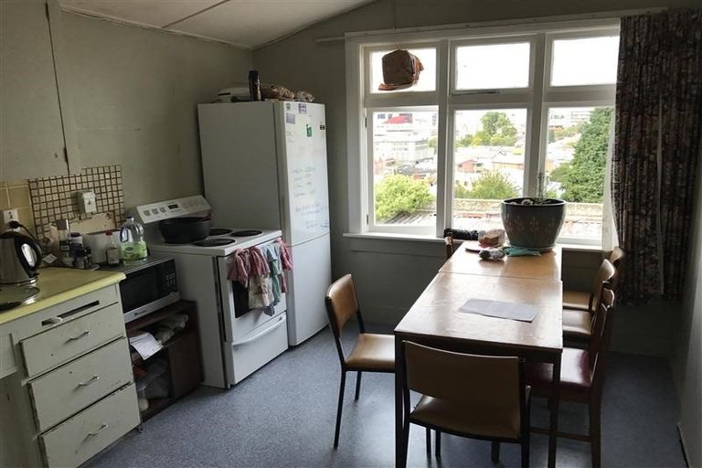 Photo of property in 5 Heriot Row, Dunedin Central, Dunedin, 9016