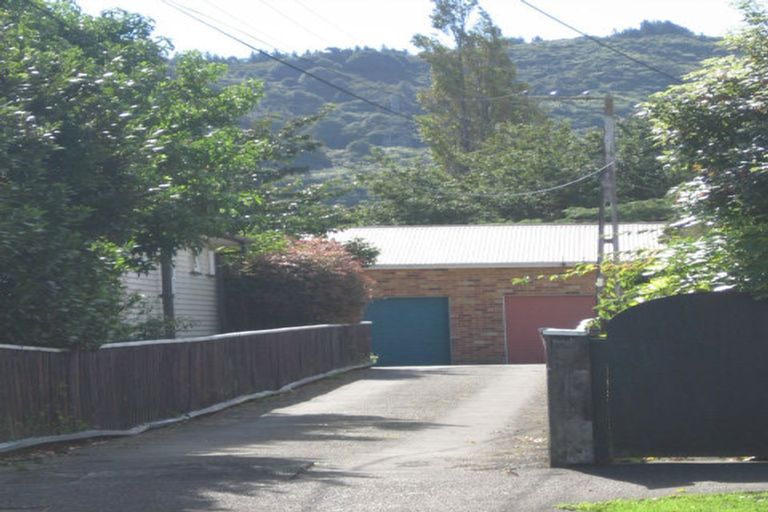Photo of property in 16 Davis Crescent, Elderslea, Upper Hutt, 5018