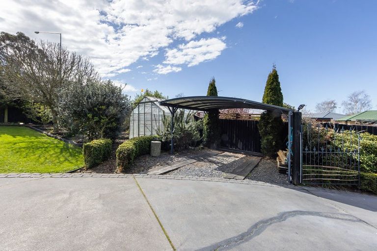 Photo of property in 18 Mcdougal Place, Kaiapoi, 7630