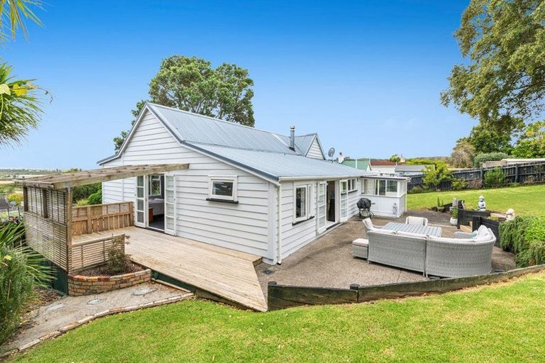 Photo of property in 3 Gow Street, Helensville, 0800