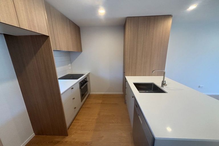 Photo of property in 2/86 Holly Road, St Albans, Christchurch, 8014