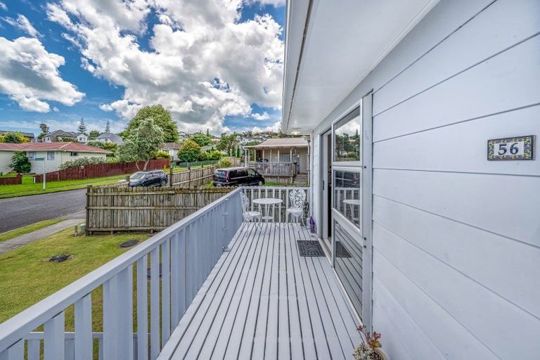 Photo of property in 56 Lewisham Street, Highland Park, Auckland, 2010