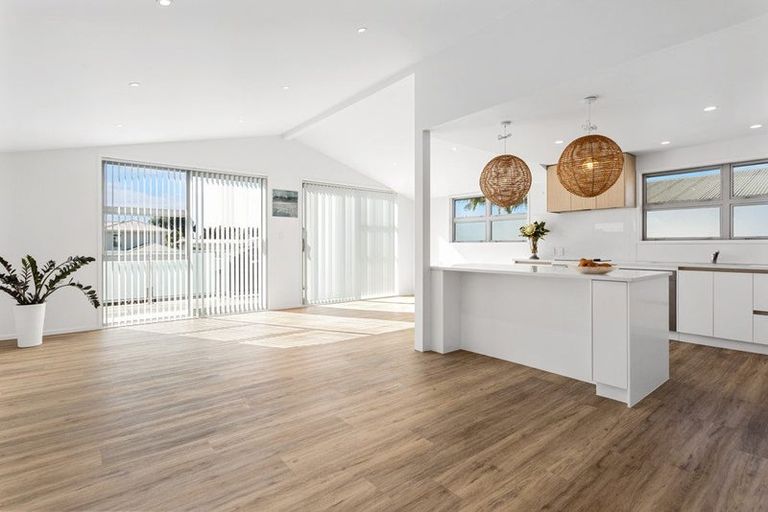 Photo of property in 275 Pohutukawa Avenue, Ohope, 3121