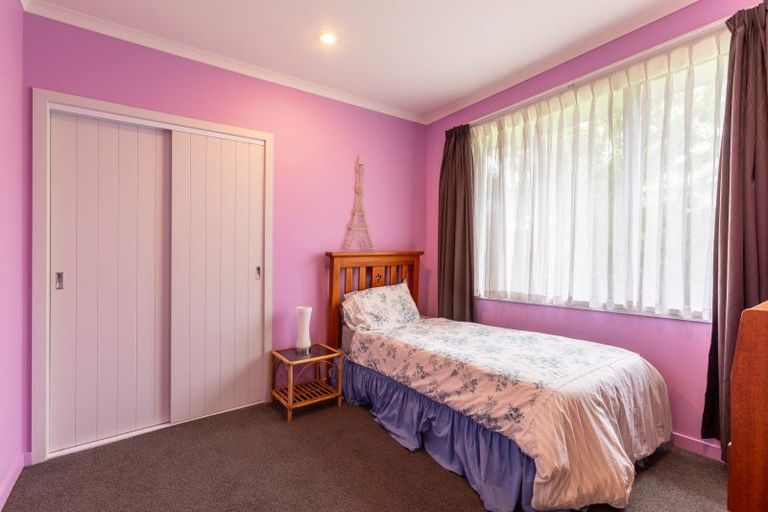 Photo of property in 8 Gordon Street, Woodville, 4920