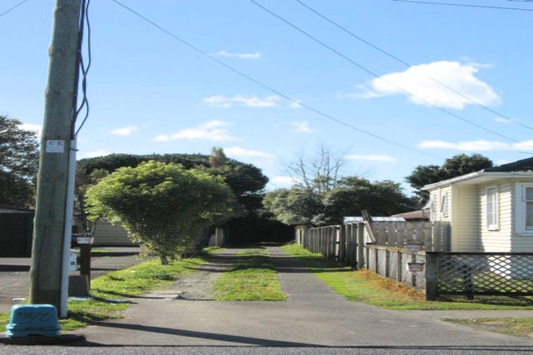 Photo of property in 2/36a Kelvin Road, Papakura, 2110