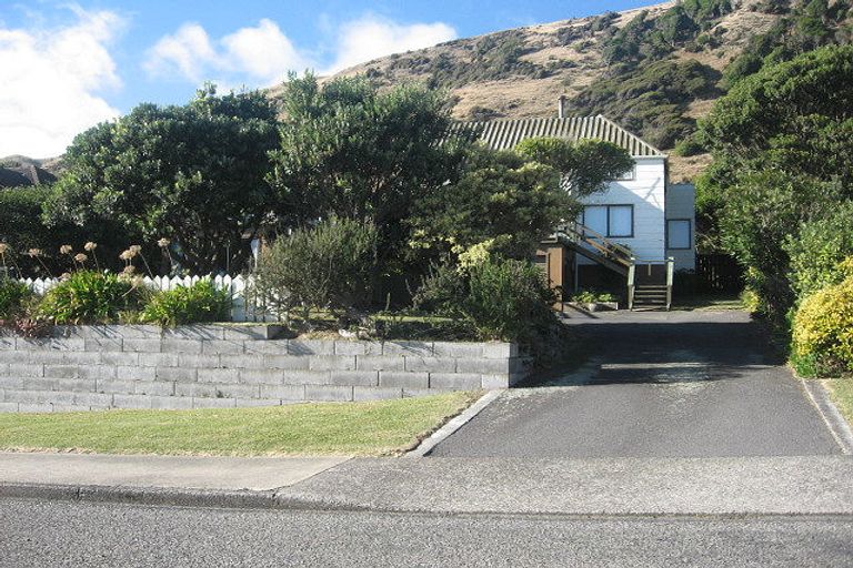 Photo of property in 67 Ames Street, Paekakariki, 5034