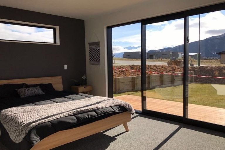 Photo of property in 3 Avalanche Place, Wanaka, 9305