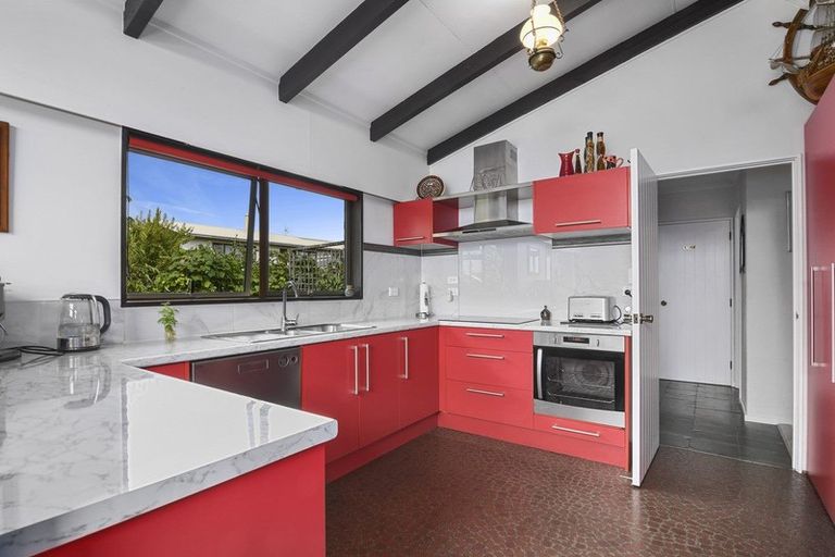 Photo of property in 16 Trewavas Street, Motueka, 7120