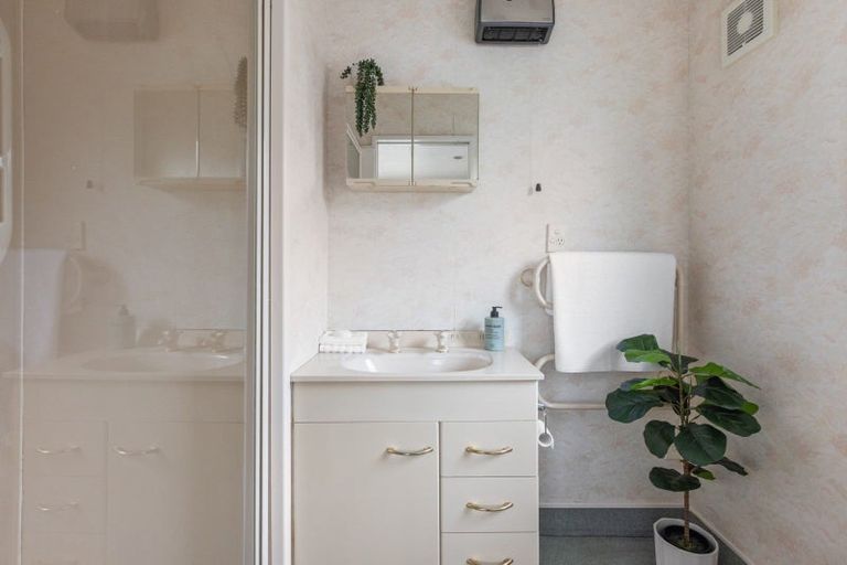 Photo of property in 2/40 Alamein Crescent, Onekawa, Napier, 4110