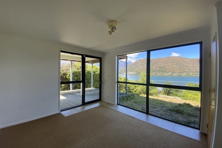Photo of property in 8b Cresta Lane, Frankton, Queenstown, 9300