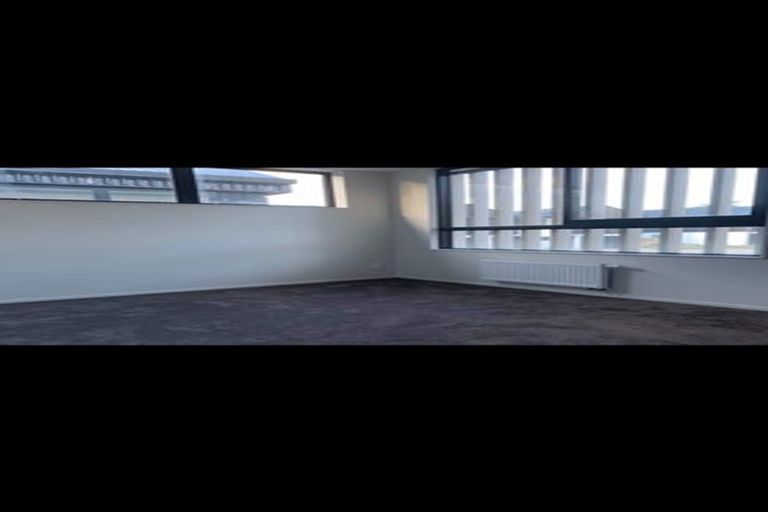 Photo of property in 3/6 Bushland Grove, Paparangi, Wellington, 6037