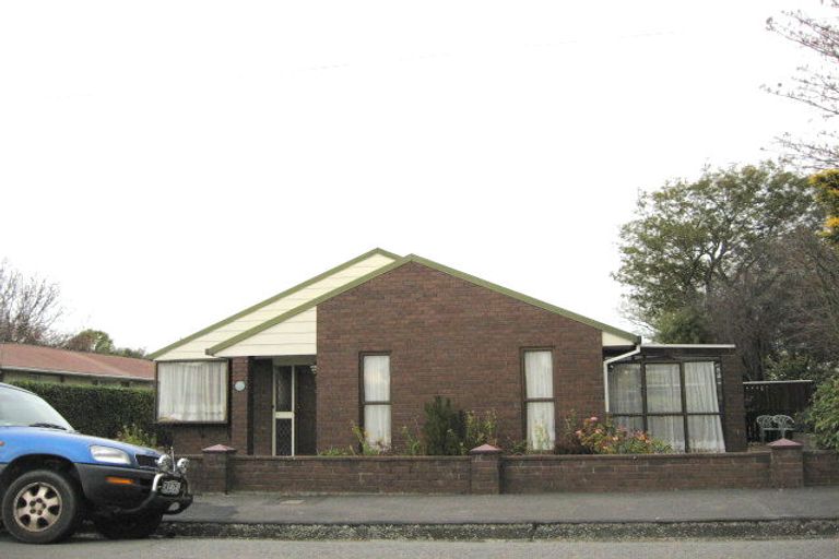 Photo of property in 4/13 Abberley Crescent, St Albans, Christchurch, 8014