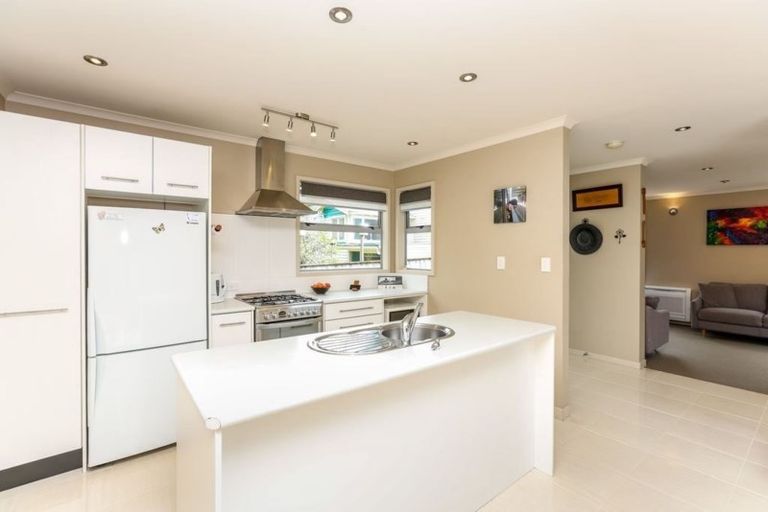 Photo of property in 32b Gilbert Street, New Plymouth, 4310