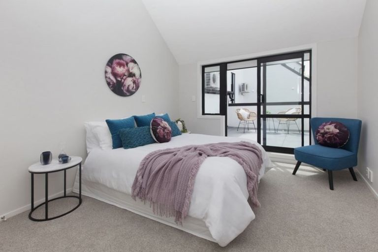 Photo of property in 4/140 Office Road, Merivale, Christchurch, 8014