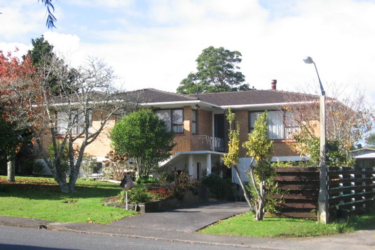 Photo of property in 4 Zita Maria Drive, Massey, Auckland, 0614