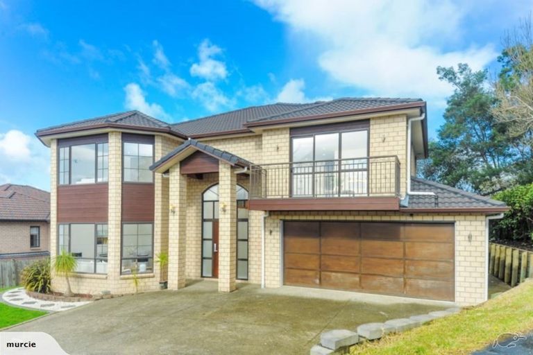 Photo of property in 8 Ilam Lane, Fairview Heights, Auckland, 0632