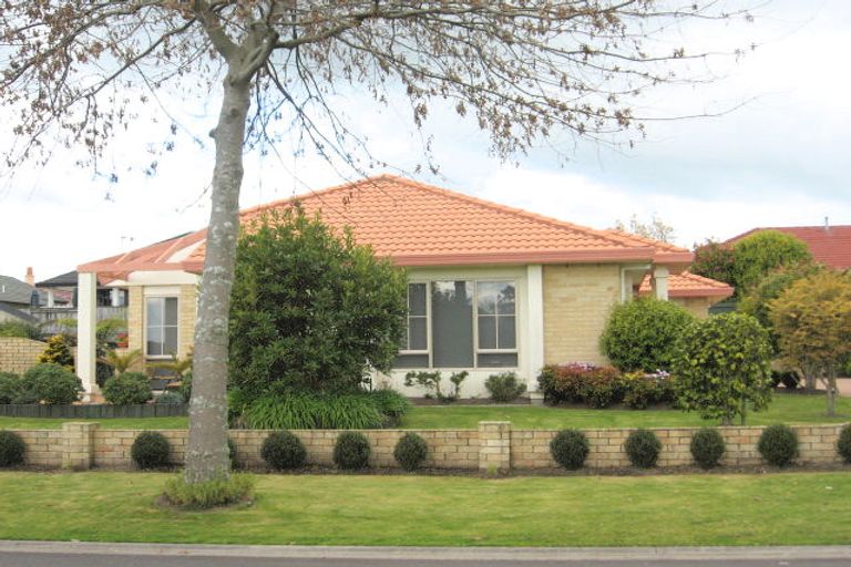 Photo of property in 22 Buckingham Place, Bethlehem, Tauranga, 3110