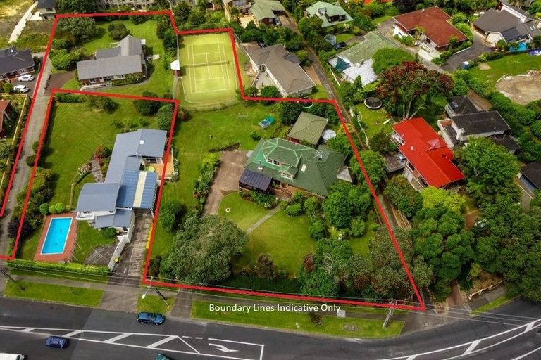 Photo of property in 92 Raleigh Road, Northcote, Auckland, 0627