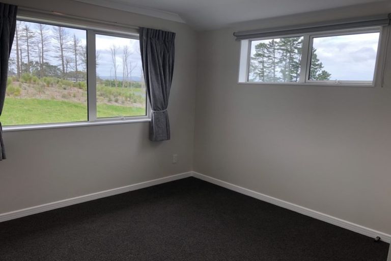 Photo of property in 80 Jeroboam Loop, Kumeu, 0810
