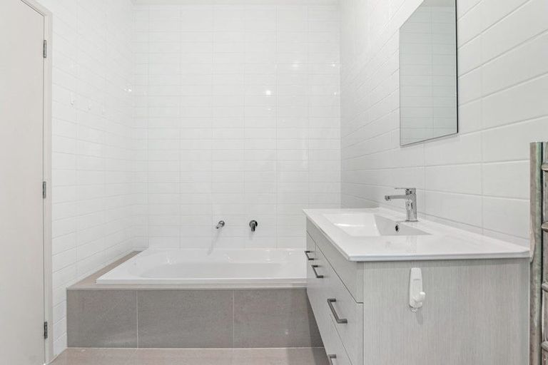 Photo of property in 183 Spur Road, Stillwater, Silverdale, 0993