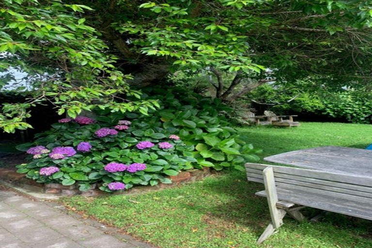 Photo of property in 73 Wallath Road, Westown, New Plymouth, 4310