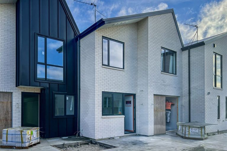 Photo of property in 4/133 Blighs Road, Strowan, Christchurch, 8052