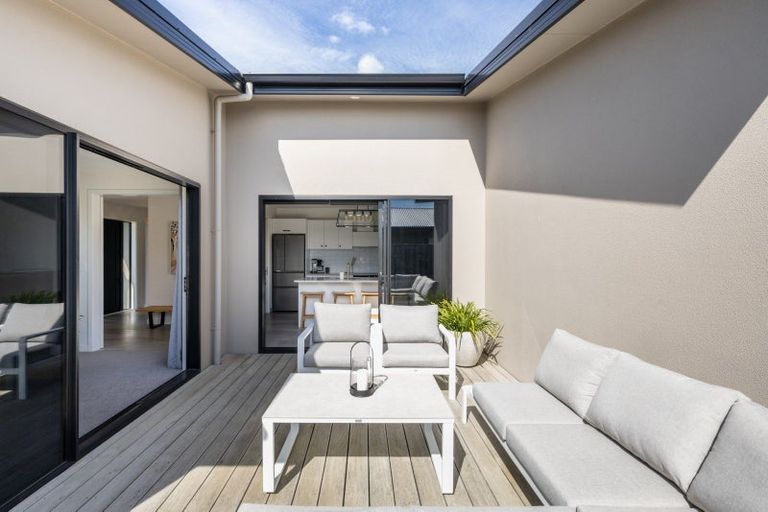 Photo of property in 11 Hurunui Drive, Te Awa, Napier, 4110