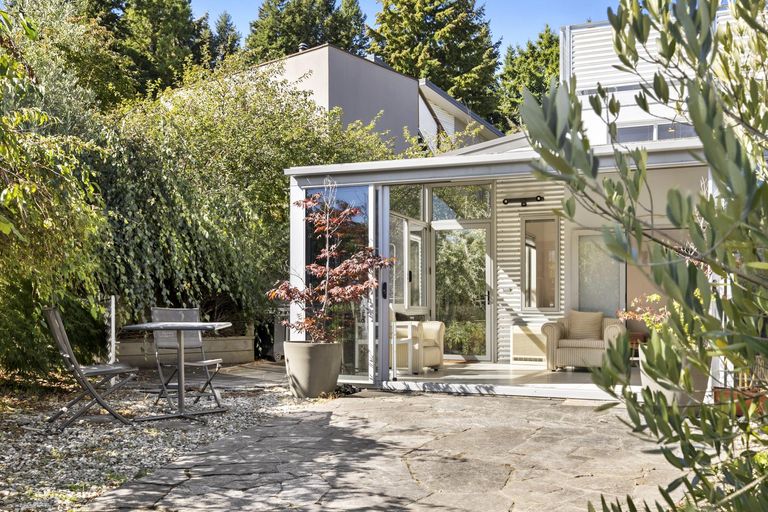 Photo of property in 31a Kings Drive, Wanaka, 9305