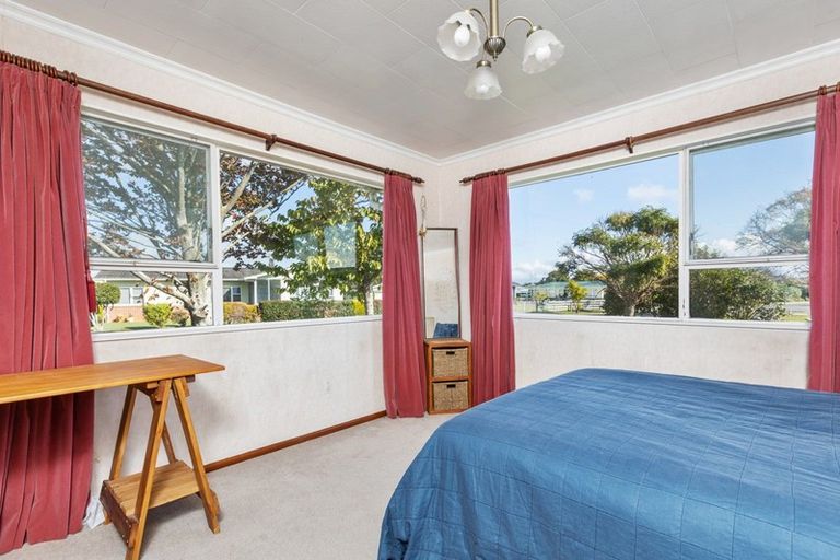 Photo of property in 4 Fairbrother Street, Carterton, 5713