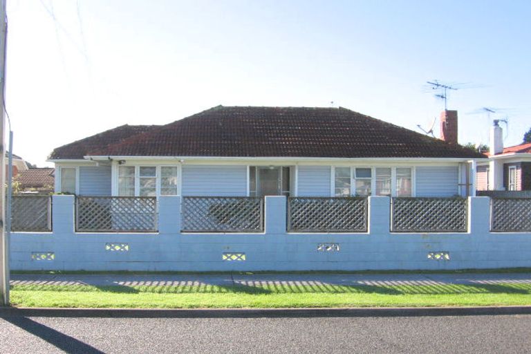 Photo of property in 1/59 Cambridge Terrace, Papatoetoe, Auckland, 2025