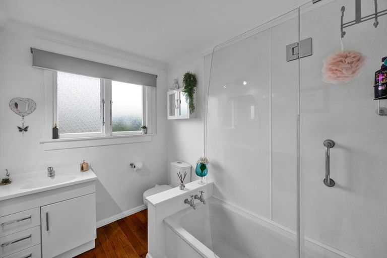 Photo of property in 63 Turuturu Road, Hawera, 4610