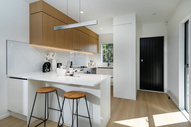 Photo of property in 3 Riroriro Road, Hobsonville, Auckland, 0616