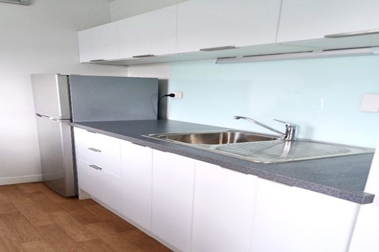 Photo of property in Hobson Court Flats, 34/70 Hobson Street, Thorndon, Wellington, 6011