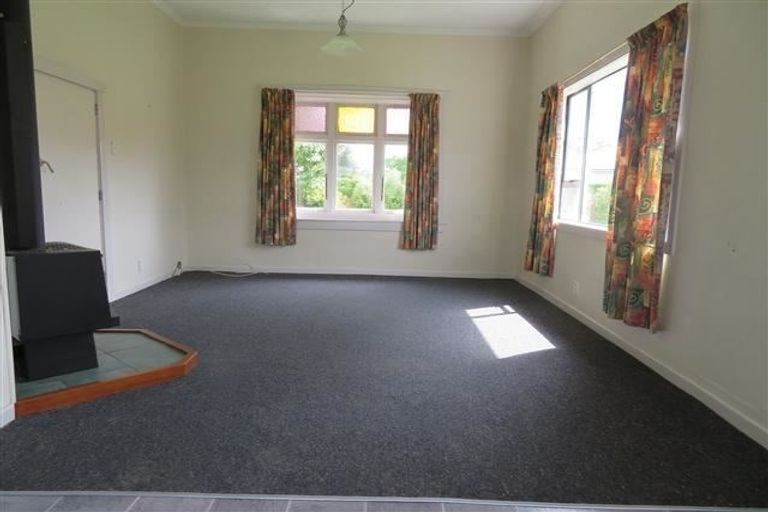 Photo of property in 19 Wentworth Street, East Gore, Gore, 9710