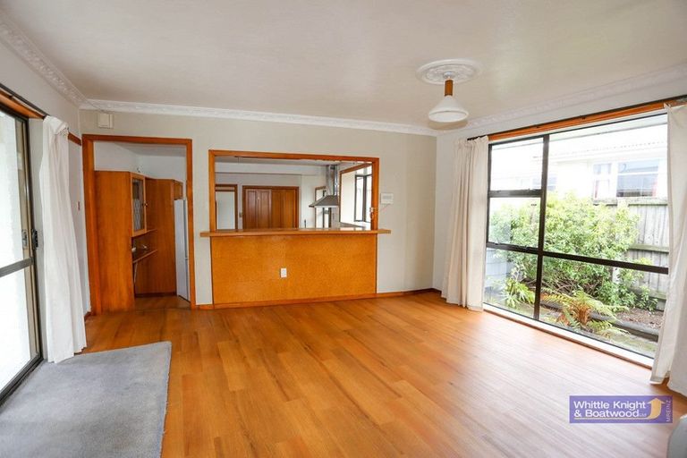 Photo of property in 53 Peer Street, Upper Riccarton, Christchurch, 8041