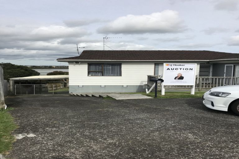 Photo of property in 17 Montego Place, Weymouth, Auckland, 2103