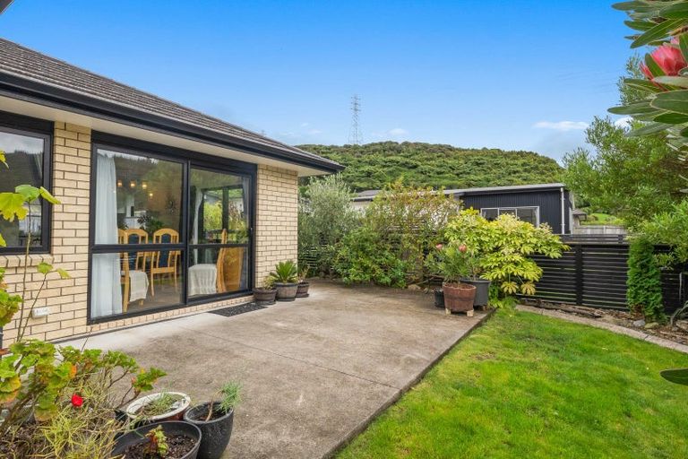 Photo of property in 85 Riverstone Drive, Riverstone Terraces, Upper Hutt, 5018
