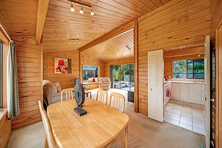 Photo of property in 2/47 Headcorn Place, Botany Downs, Auckland, 2010