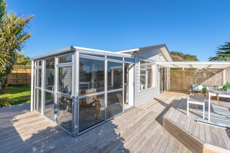 Photo of property in 39 Poplar Avenue, Raumati South, Paraparaumu, 5032